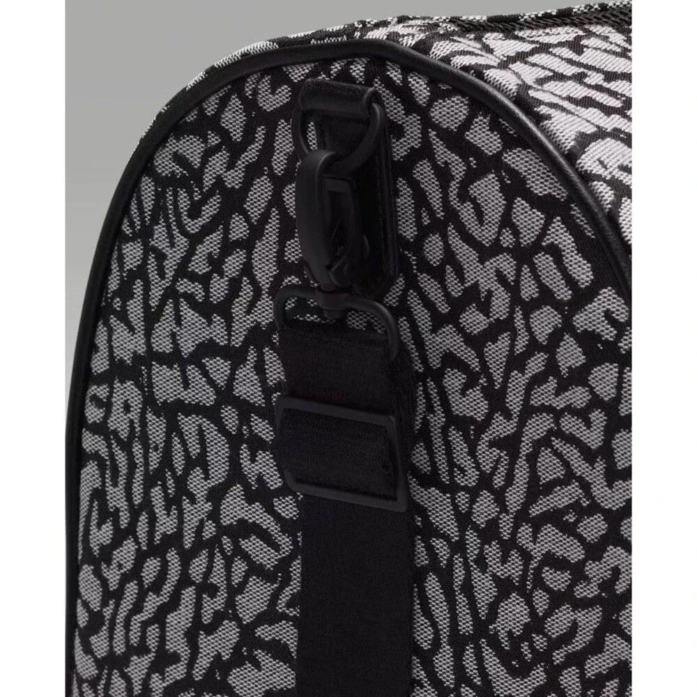 Jordan Monogram Duffle Bag Luggage Elephant Print (25L)  MM0978-100 SIZE-M